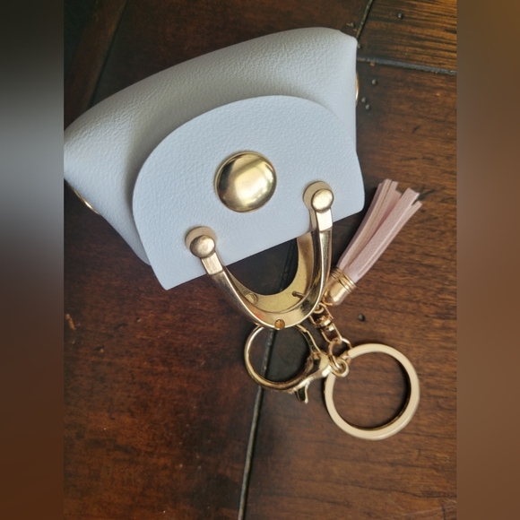 White and Gold Mini Bag with Structured Design - Picture 3 of 4